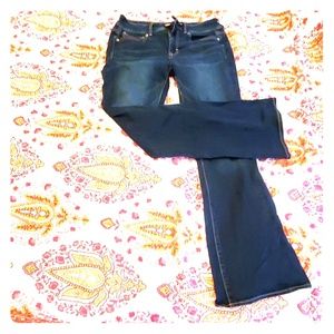 American Eagle dark wash jeans